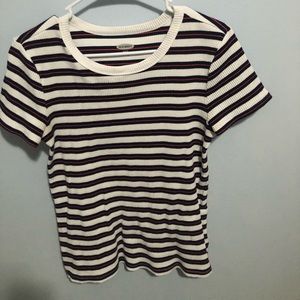 Old Navy multi colored shirt size Medium.